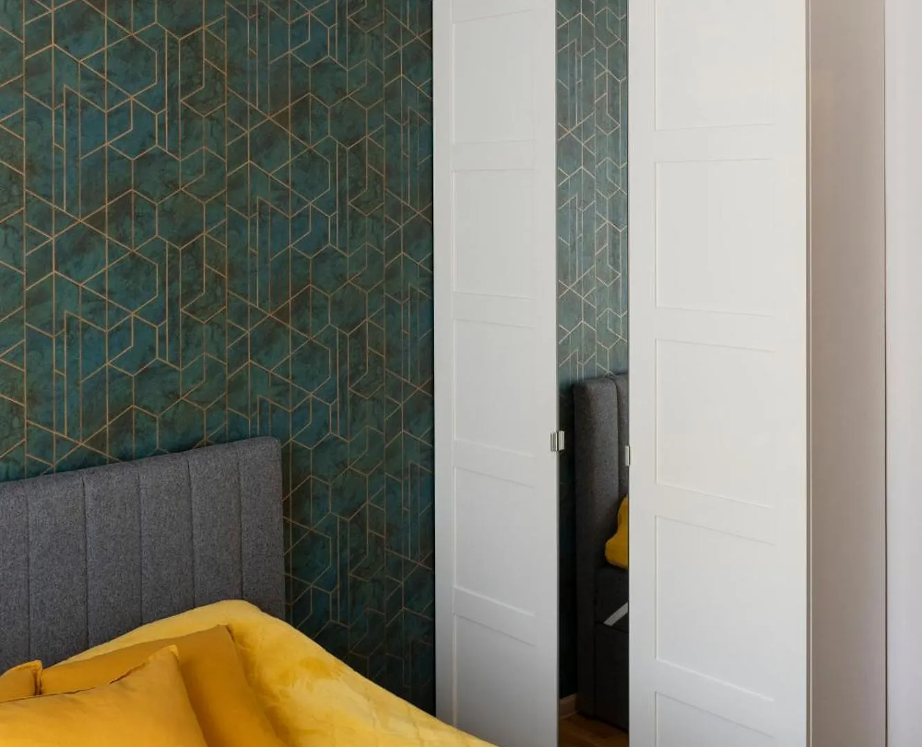 Apartment Grzegorzki Studio - Main Station & Parks Nearby - By Rentujemy Krakow