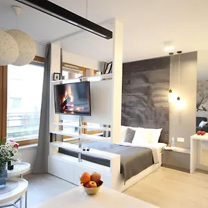 Viva Lila Apartment, Free Parking, Close To Vistula River - By Homelike Apartament